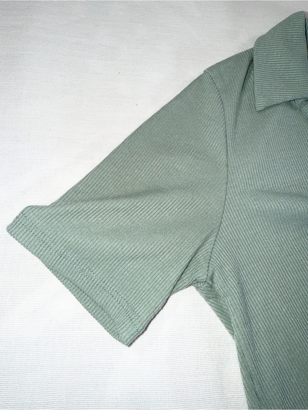 Mixed Threads Sage Green Ribbed Ruched Collared Crop Top Small - Picture 4 of 8